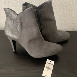 LIKE NEW! Express Gray Snakeskin Bootie Heals